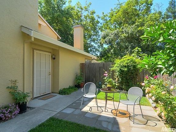 5th image of 2670 Decker Way