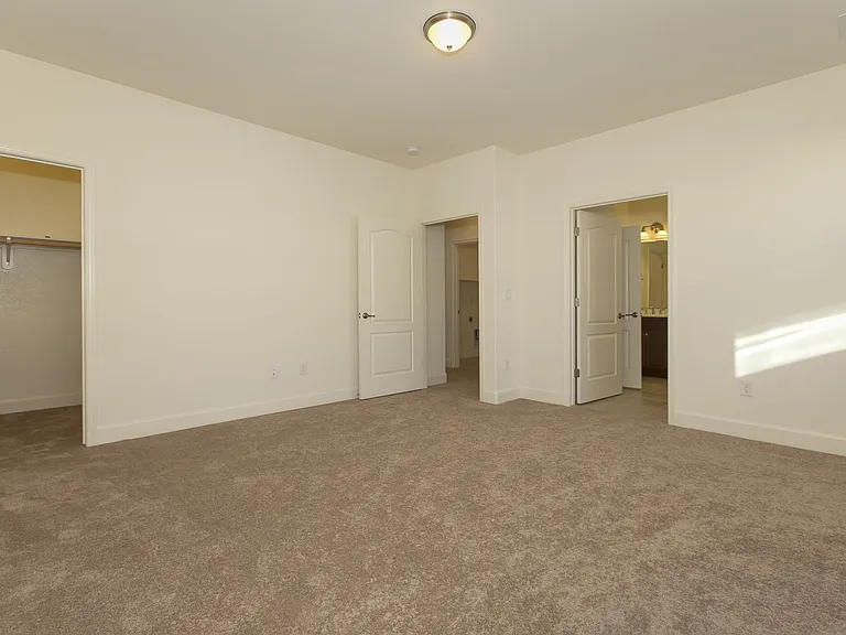 7365 Overture Dr — Photo 9