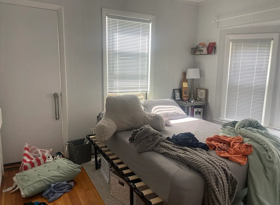 5 bed, 9999 sqft, $7,250 — Photo 4