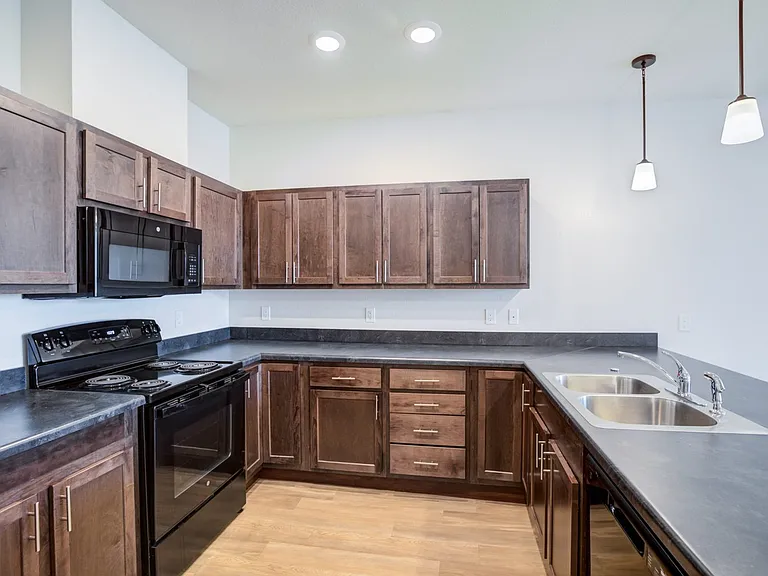 The Reserves at Green Valley Ranch Apartments — Photo 23