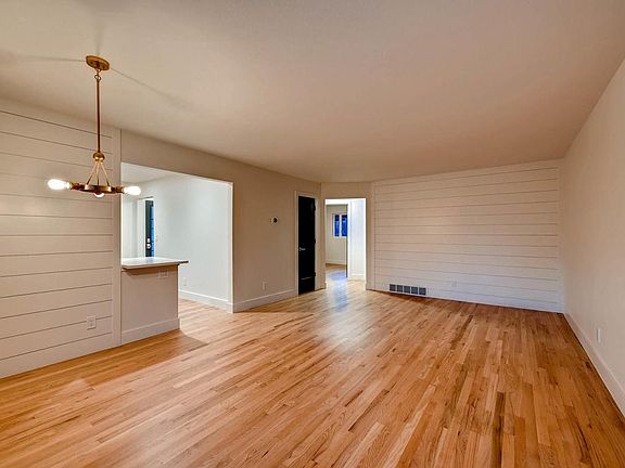Living Room - Arrival