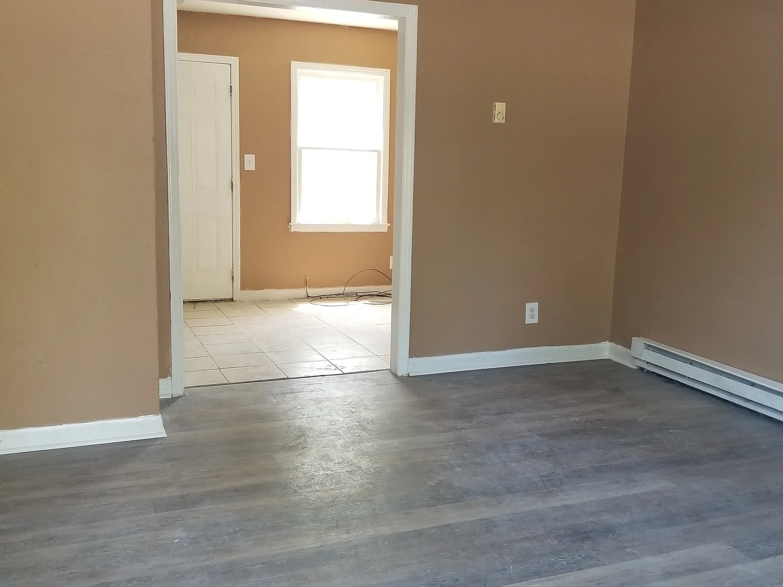 2808 Mayfair — Photo 2