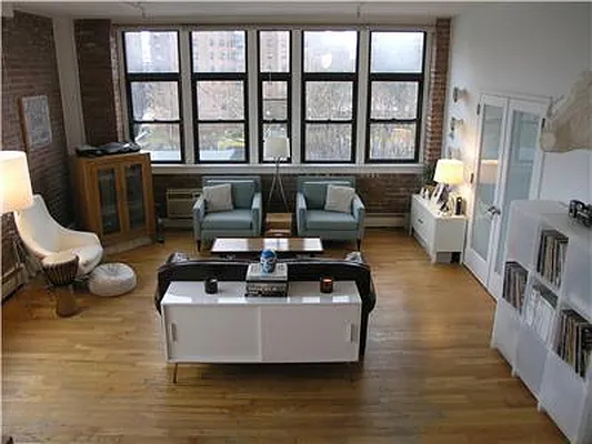 Rented by R New York | media 15