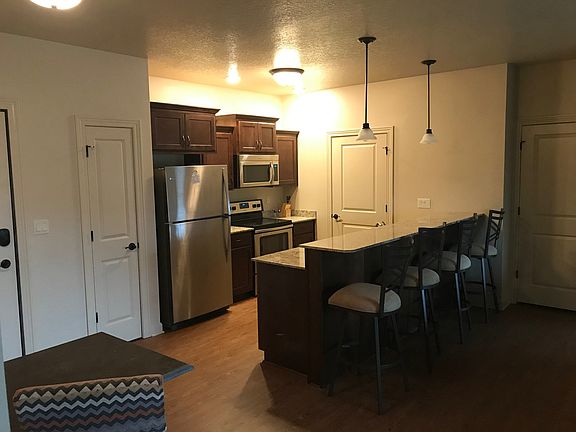 5th image of 2810 Bobcat Dr Unit 201