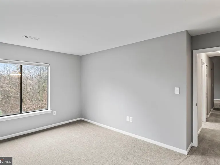 9553 Battery Heights Blvd #402 — Photo 35