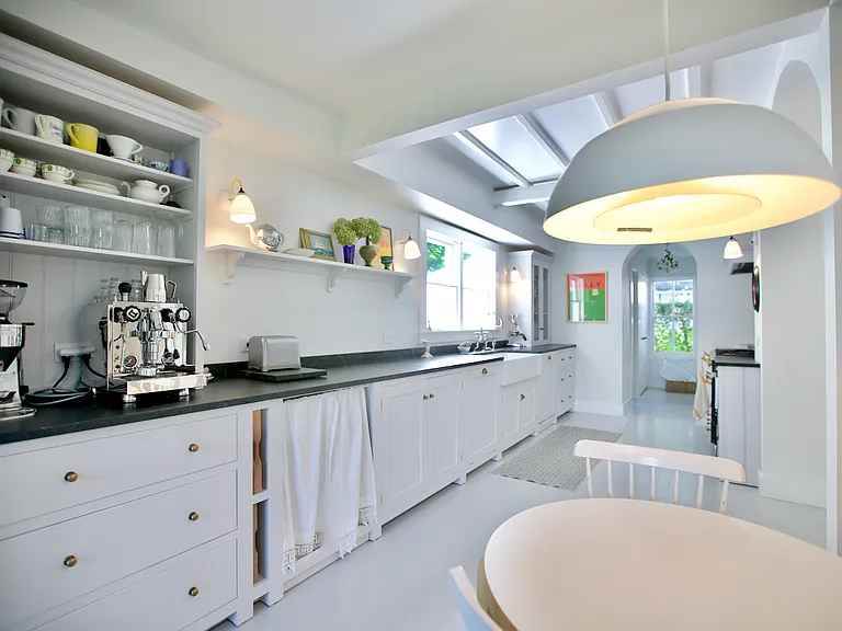 7 Clinton Ave — Photo 10