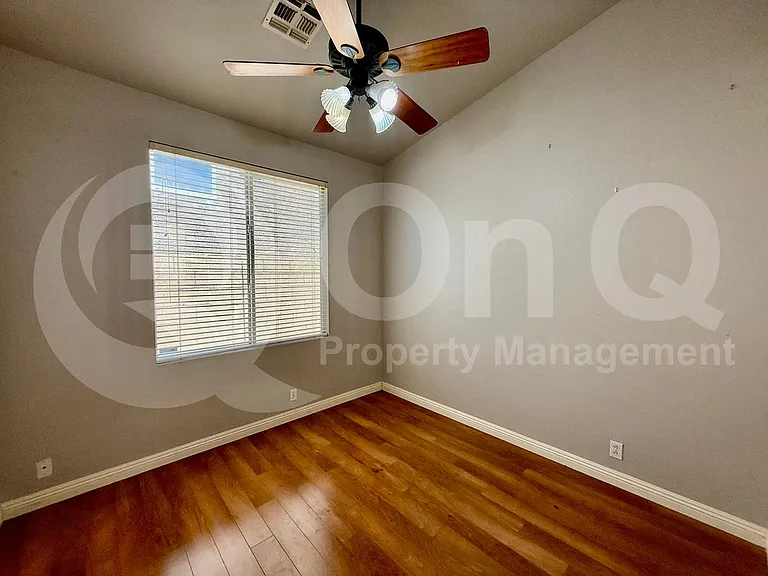 826 W Carob Dr — Photo 13
