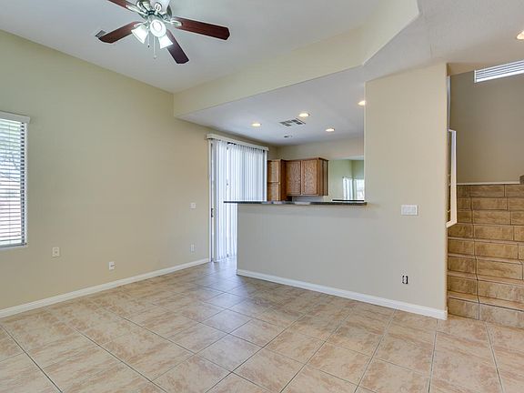 4th image of 288 Sweet Sugar Pine Dr