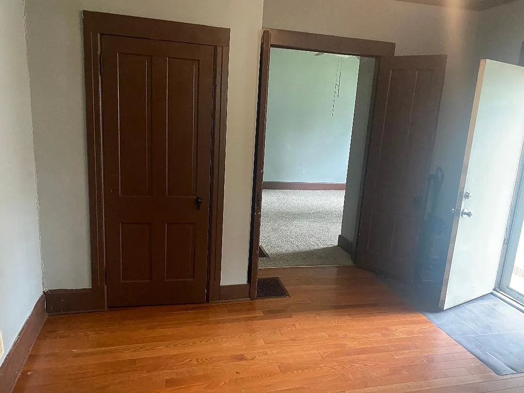 2 bed, 850 sqft, $1,200 — Photo 3