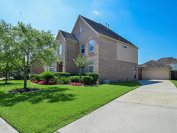 2nd image of 2301 Echo Harbor Dr