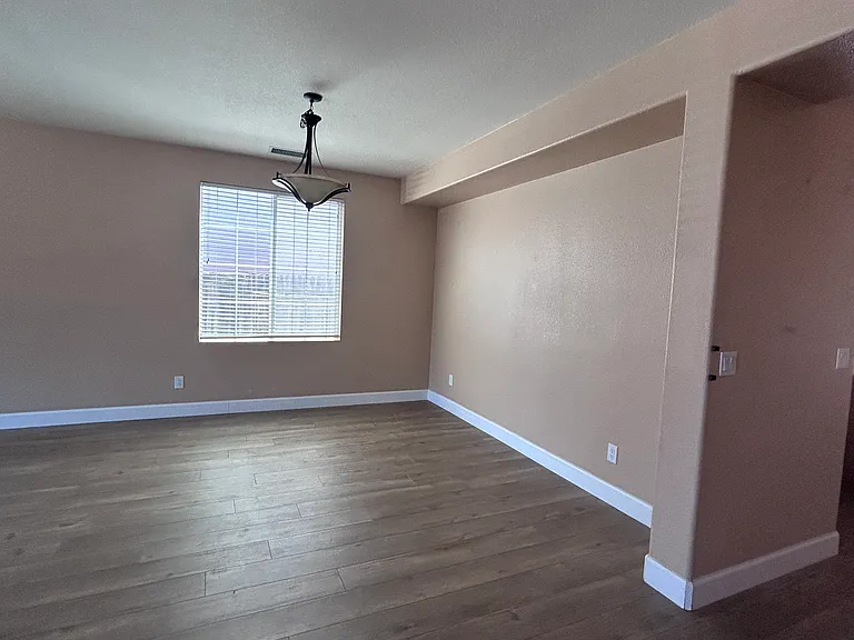 111 Aldeburgh Cir — Photo 1