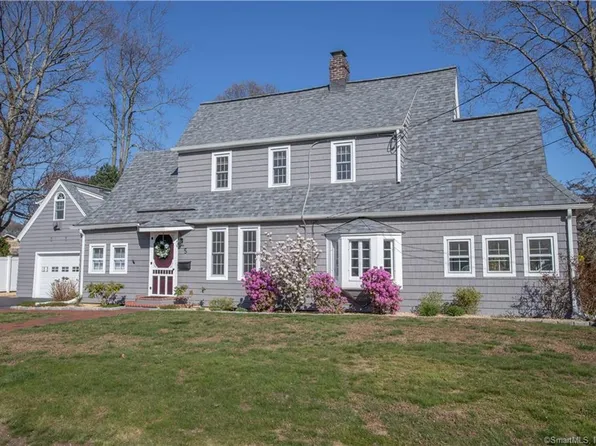 5 Park Crofters Lane, Old Saybrook, CT 06475