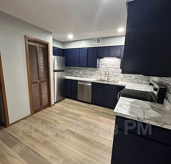 1701 Ridgehaven Ct #5 — Photo 7