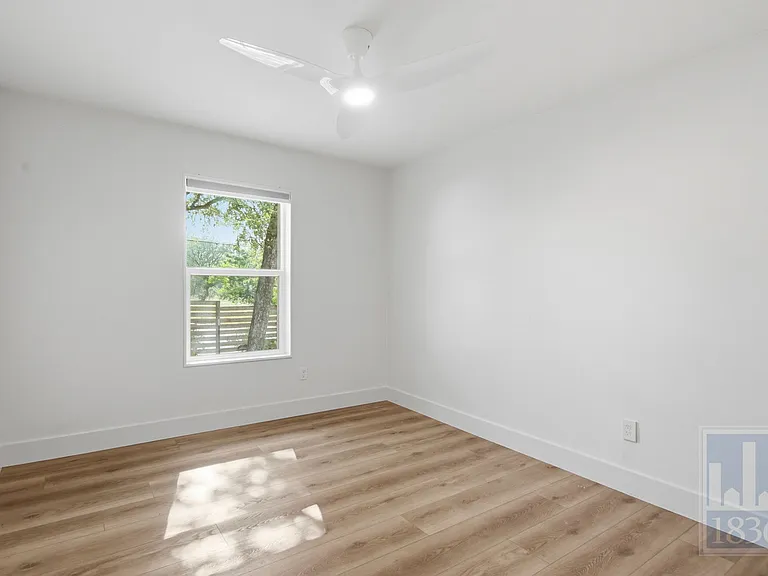 2703 Burleson Rd — Photo 19