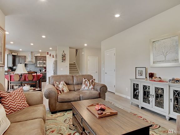 5th image of 5625 24th St NE