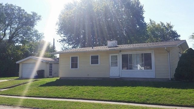 1st image of 1200 Davis Dr