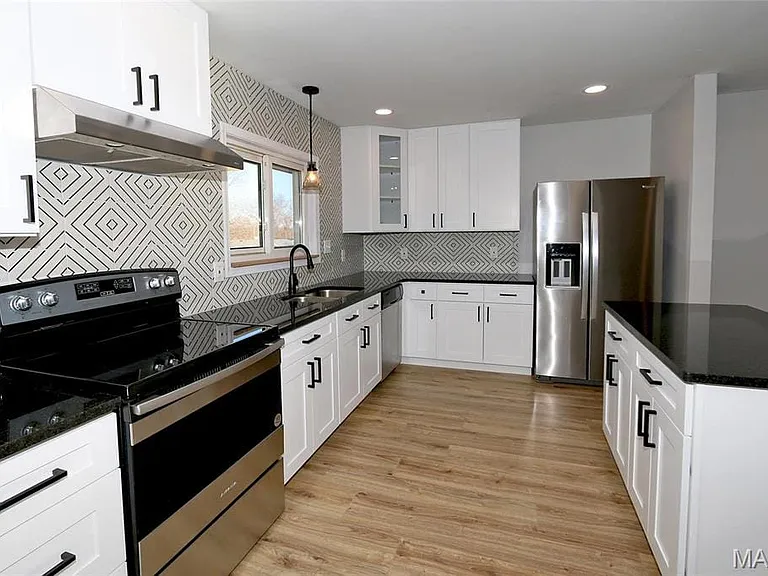 11151 Glacier Dr — Photo 8