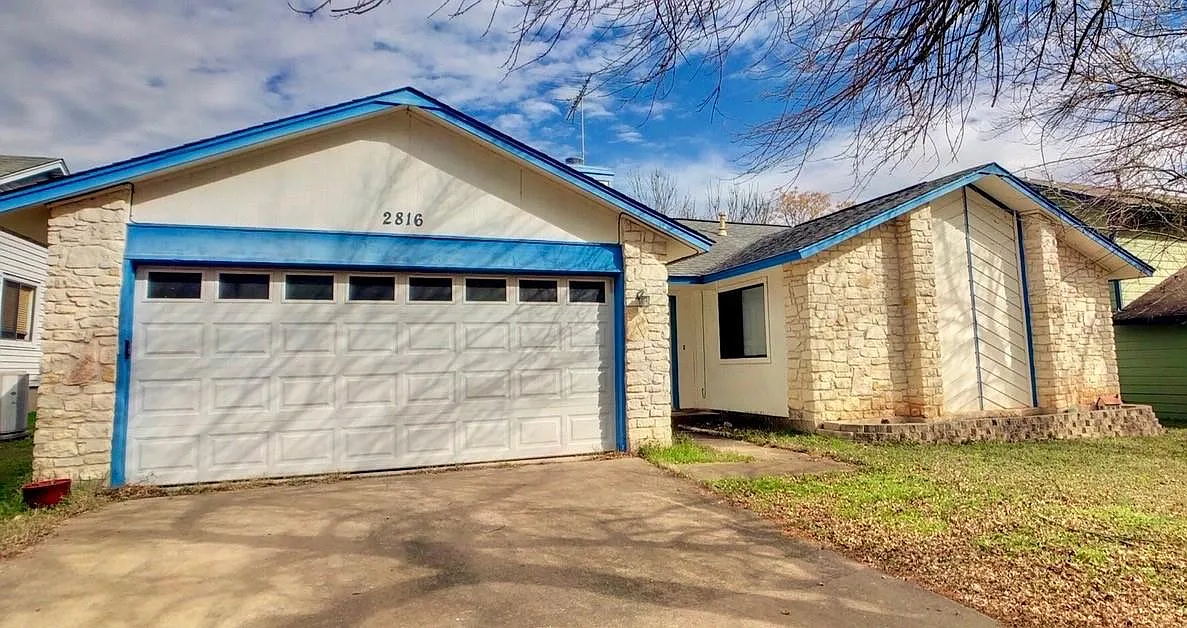3 bed, 2.0 bath, 1489 sqft, $2,195 — Photo 1