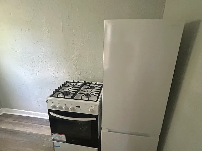506 Maple St #2 — Photo 4