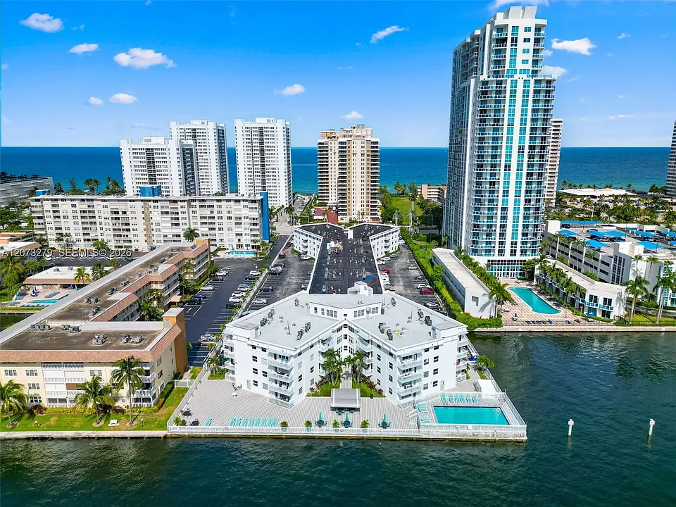 1913 S Ocean Dr #208A