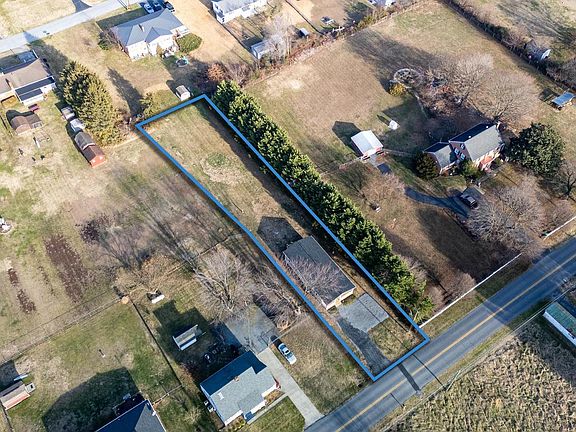 2nd image of 223 Fairview Rd