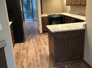 834 Lake Arrowhead Dr, Waleska, GA