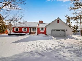 10 N Shore Dr, Alden, NY 14004