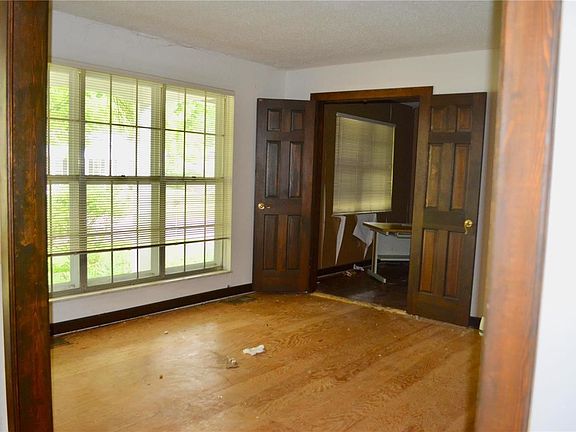 4th image of 13226 Greenbough Dr
