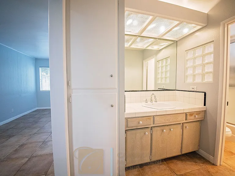 3730 Goldfinch St — Photo 14