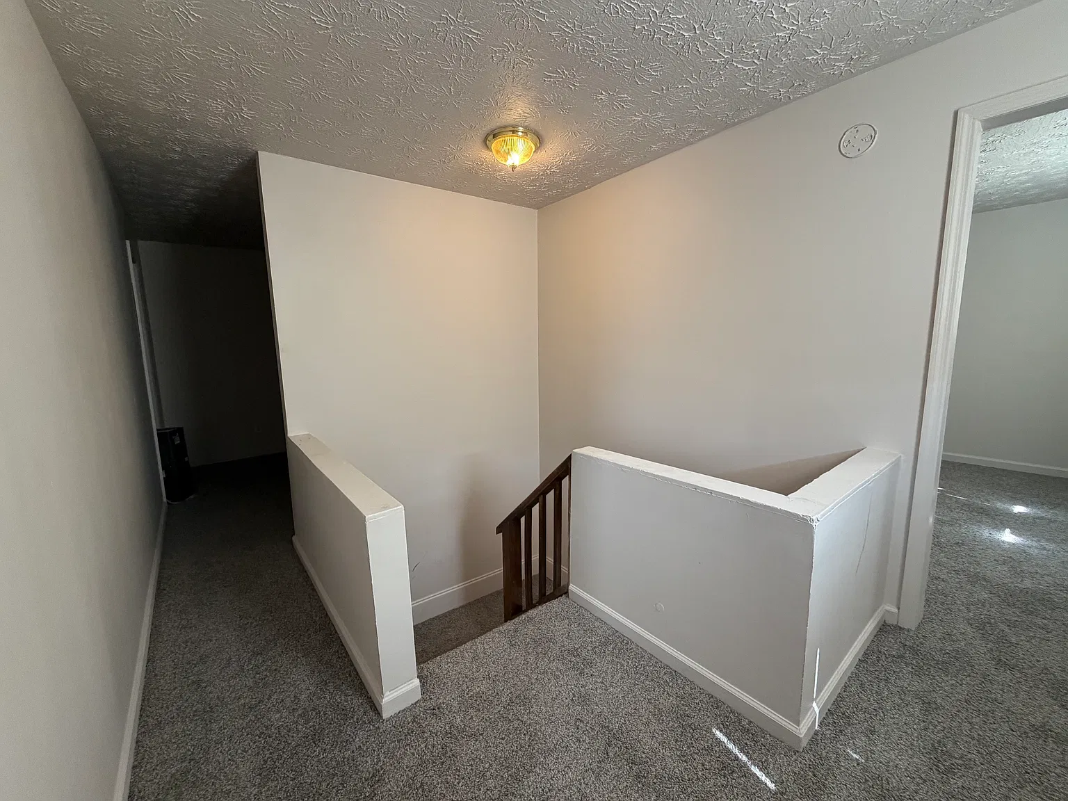 2 bed, 1100 sqft, $1,400 — Photo 2