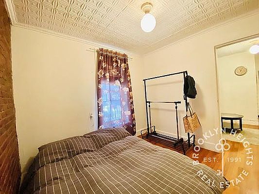 5th image of 230 Pacific St APT 1