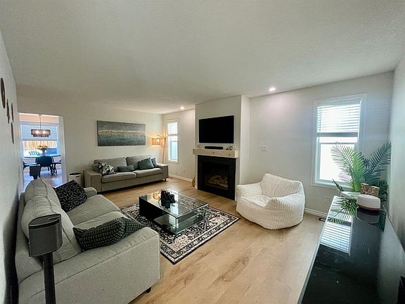 2nd image of 4024 S 18th Ave #6