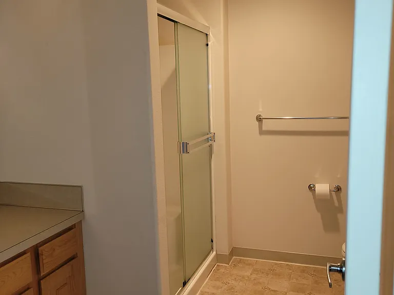 5700 NE 82nd Ave #B-6 — Photo 13