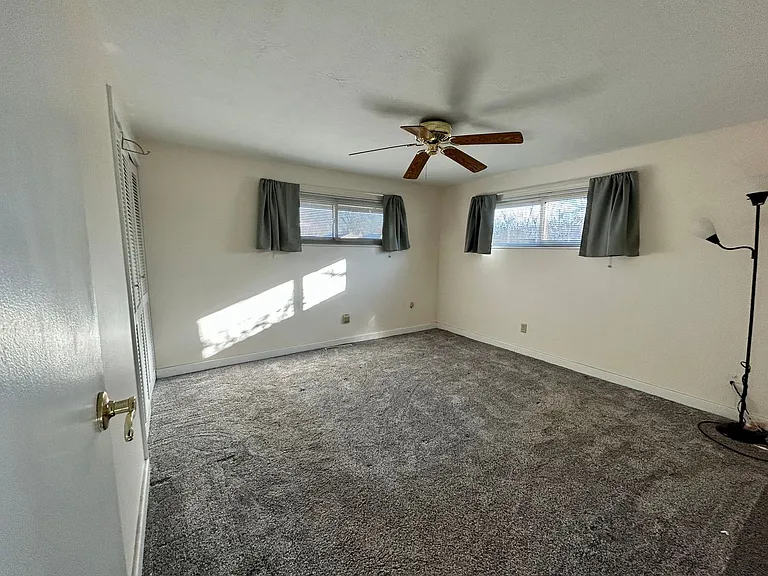 3928 Elmira Dr — Photo 13