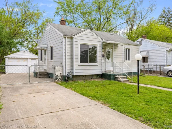 25960 Yale St, Inkster, MI 48141
