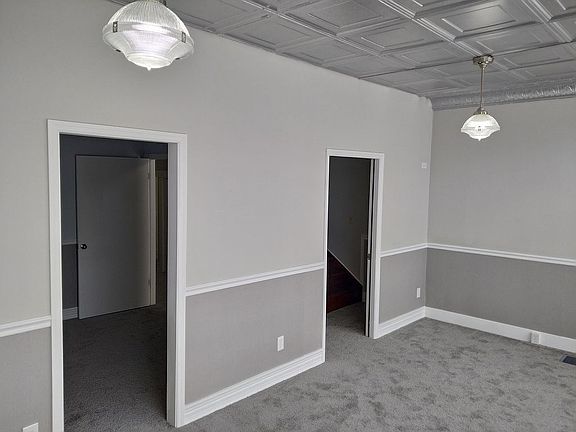 4th image of 315 Sycamore St