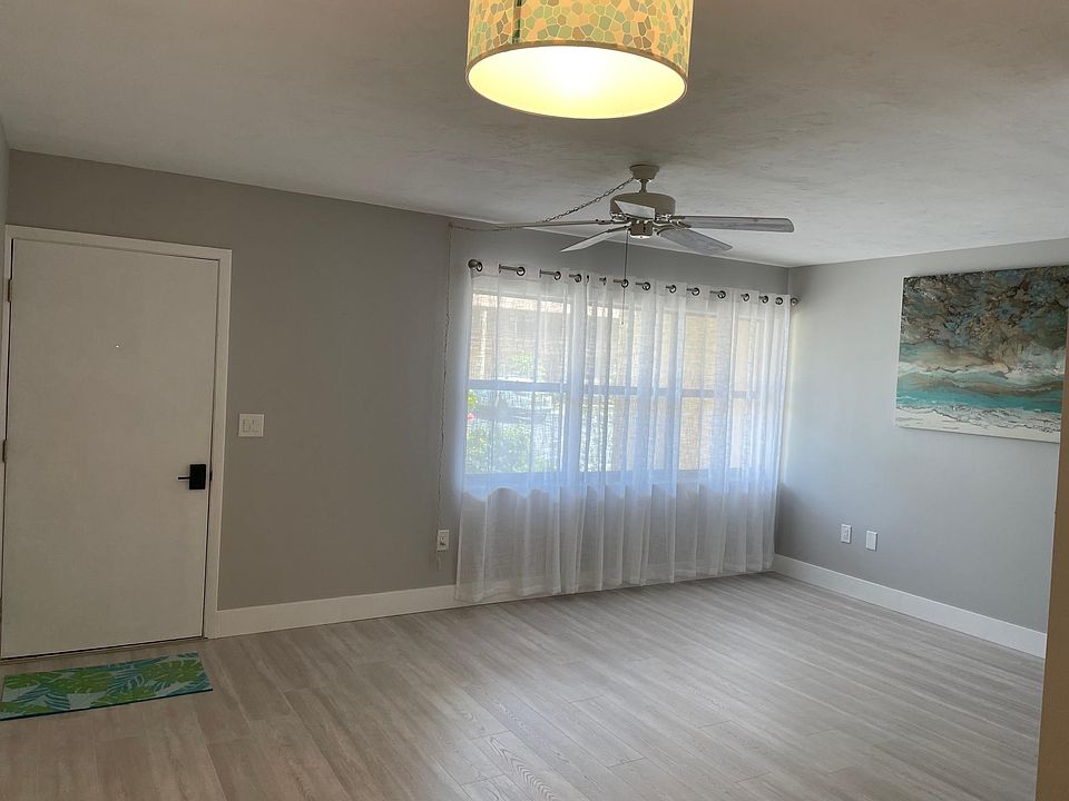 1st image of 26 Quails Run Blvd Unit 5