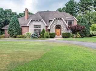 5 Farnham Cir, Andover, MA 01810