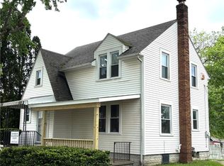 145 S Vine St, Columbiana, OH 44408
