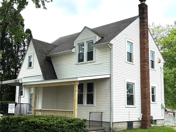 145 S Vine St, Columbiana, OH 44408