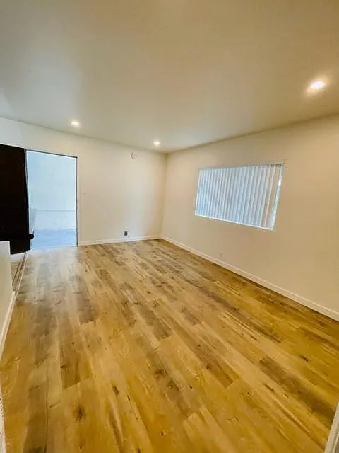 1001 W La Palma Ave — Photo 2