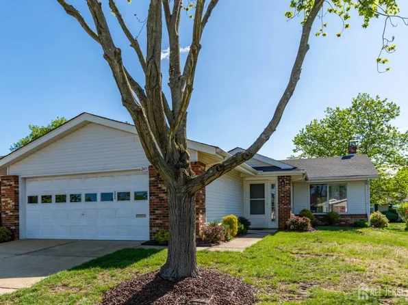 249 Doremus Dr #B, Monroe Township, NJ 08831