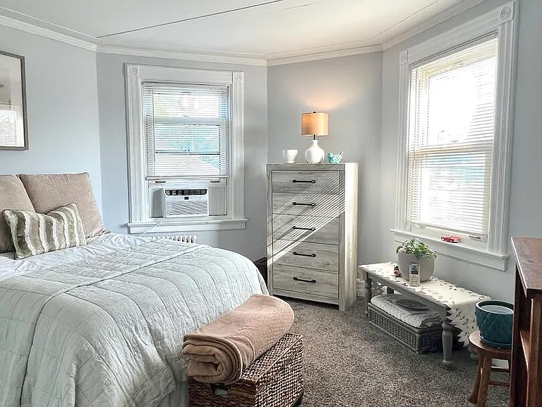 172 Main St #1 — Photo 2