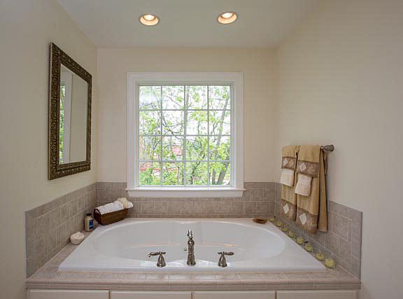 4th image of 2034 Willow Hill Dr