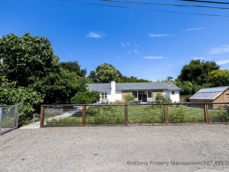 13846 Village Ave — Photo 8
