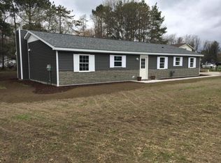 6501 Lorraine St, Fort Gratiot, MI 48059