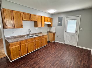 8232 Edward Ave, Center Line, MI 48015