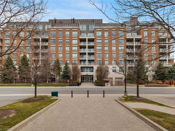 2470 Prince Michael Dr #708, Oakville, ON L6H 0G9