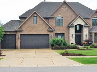 5332 Bamboo Ln, Naperville, IL 60564