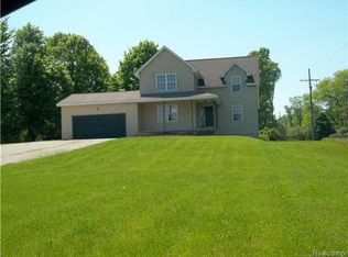 7995 Genson Dr, Northville, MI 48168